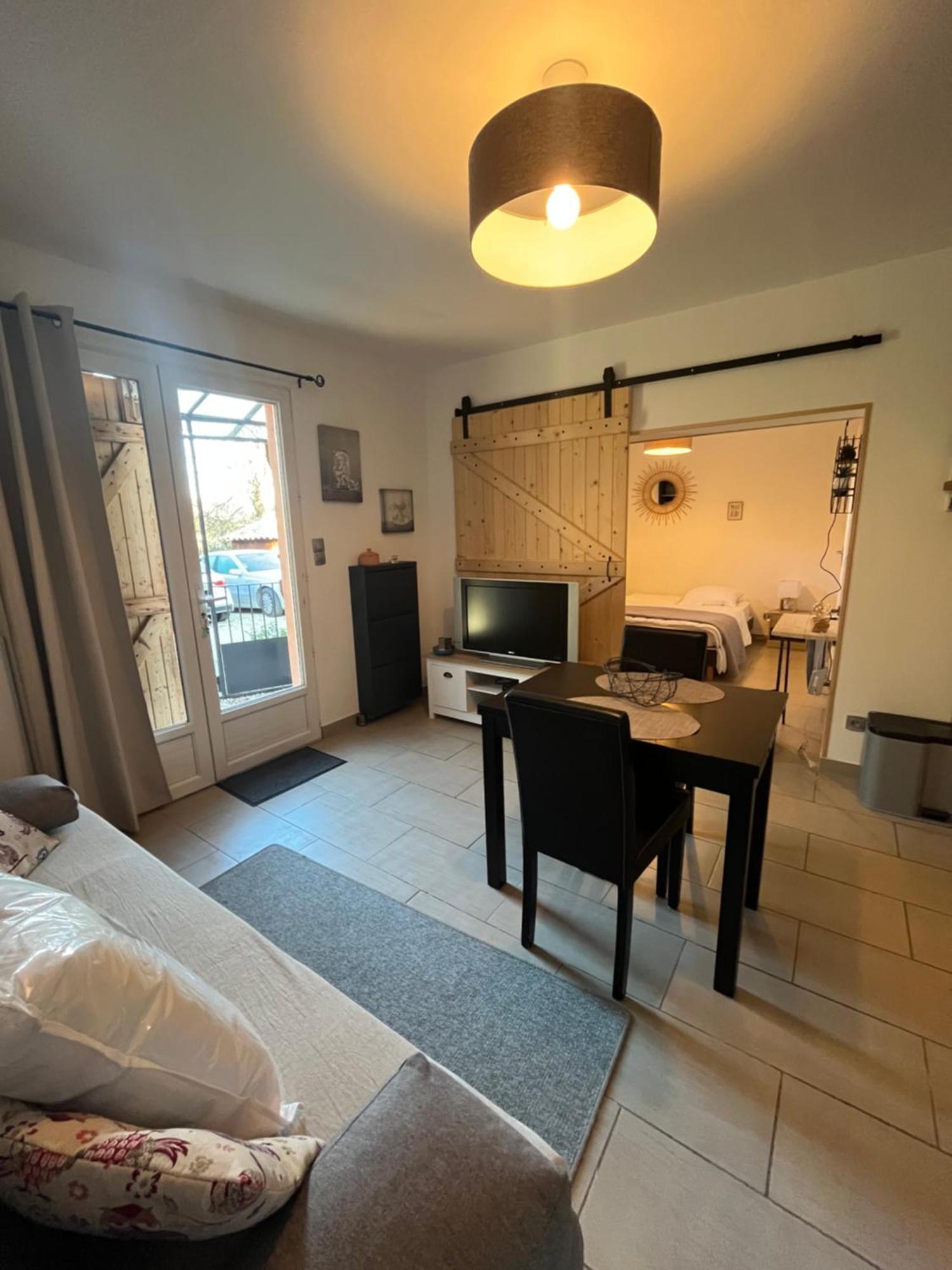 Studio Cosy Avec Climatisation Et Terrasse Malataverne Extérieur photo