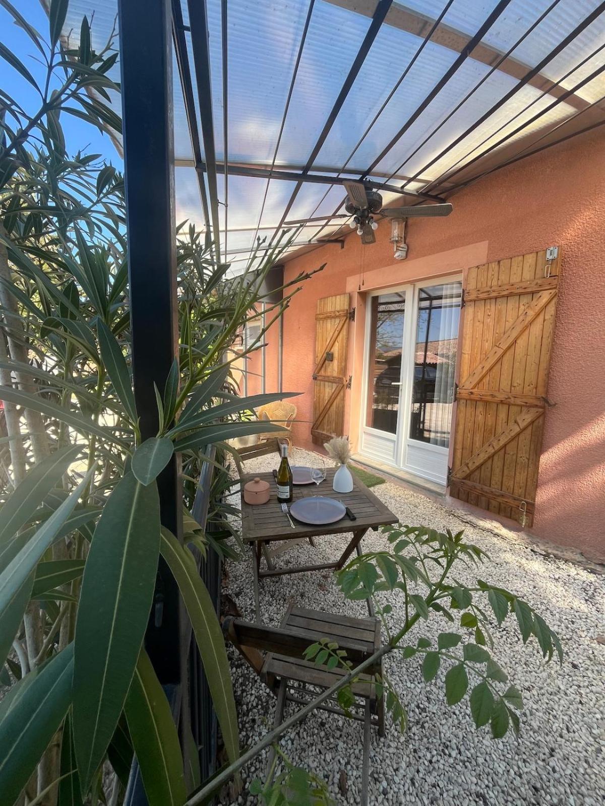 Studio Cosy Avec Climatisation Et Terrasse Malataverne Extérieur photo